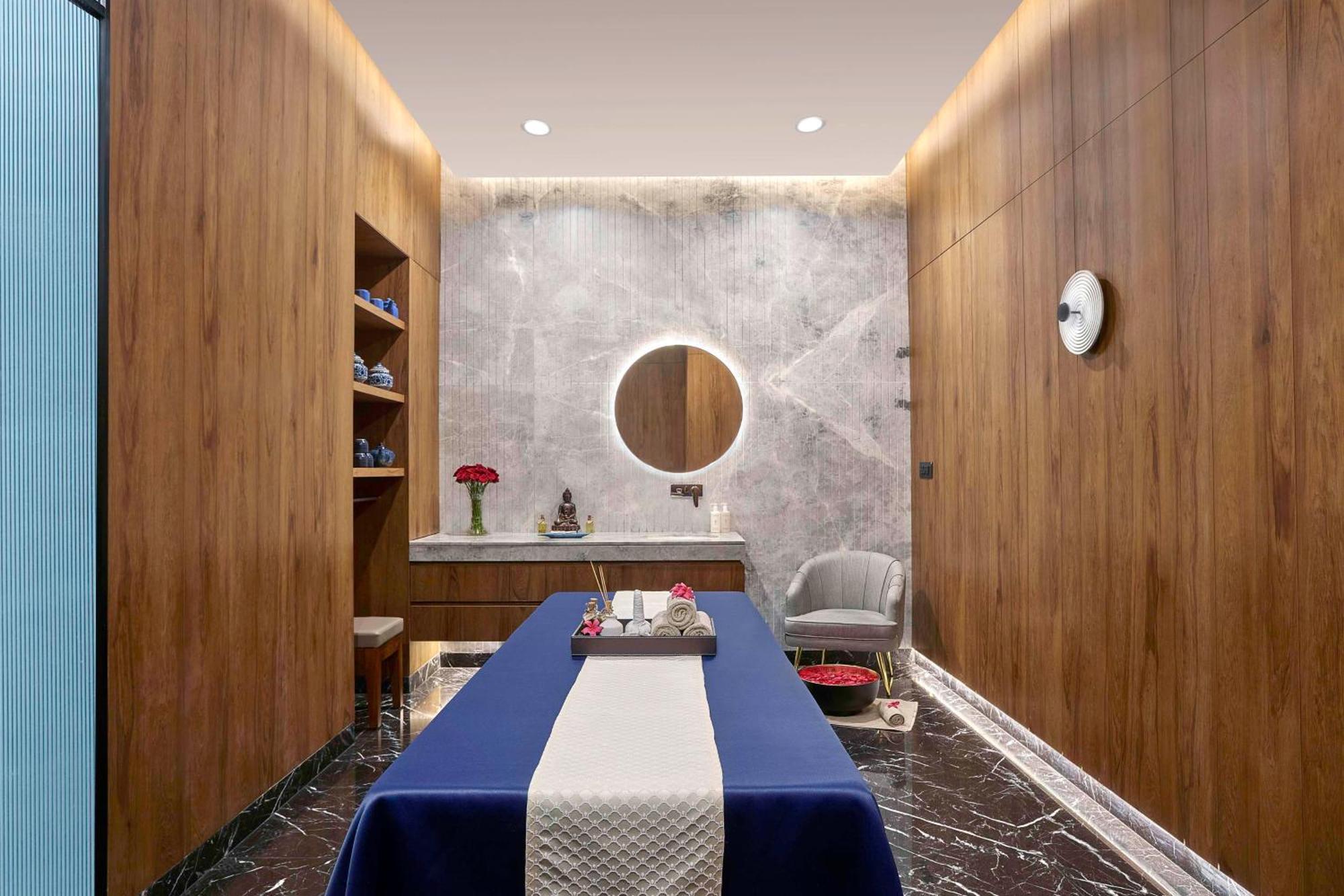 מלון Hilton Bengaluru Embassy Manyata Business Park מראה חיצוני תמונה